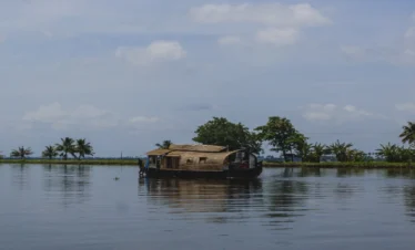 6 Nights / 7 Days Package : God’s Own Country