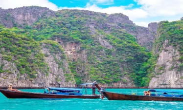 Ultimate Phuket & Phi Phi Island Getaway